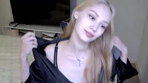 Snapshot of laylapretty001 chatting on May 26, 2026, 4:41 am LaylaPretty001 online show from May 26, 2026, 4:41 am