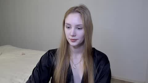 Laylla001 online show from January 8, 2025, 6:09 am