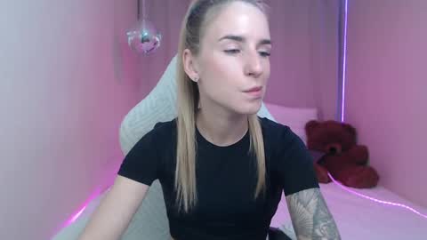 Snapshot of laymablast chatting on May 17, 2026, 6:22 am laymablast online show from May 17, 2026, 6:22 am