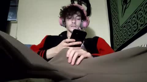 Stitch online show from February 11, 2025, 7:44 am