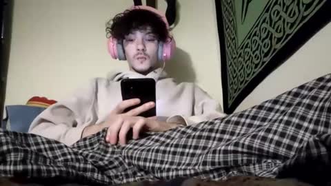 Stitch online show from February 22, 2025, 9:56 am