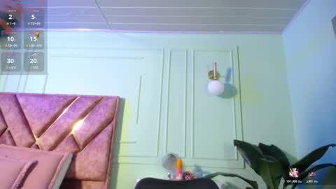 Snapshot of layna_cold chatting on November 27, 2025, 12:29 pm Vannessa online show from November 27, 2025, 12:29 pm