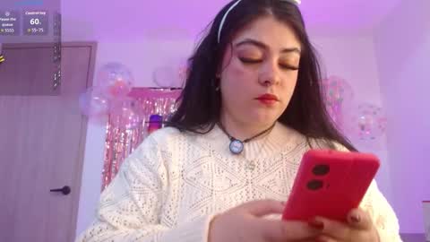 Snapshot of layna_cold chatting on February 7, 2026, 12:20 pm Vannessa online show from February 7, 2026, 12:20 pm