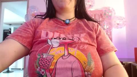 Snapshot of layna_cold chatting on February 12, 2026, 12:44 pm Vannessa online show from February 12, 2026, 12:44 pm