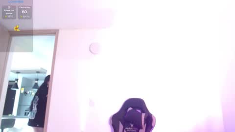 Snapshot of layna_cold chatting on February 24, 2026, 12:47 pm Vannessa online show from February 24, 2026, 12:47 pm