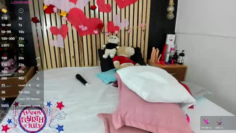 Snapshot of layqueen77 chatting on February 15, 2025, 5:41 am Layqueen online show from February 15, 2025, 5:41 am