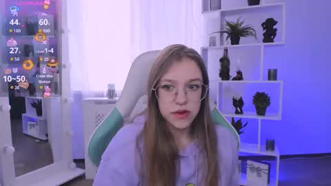 layriantavee online show from March 26, 2026, 7:25 am