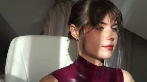 Snapshot of lazy_pepsi chatting on October 10, 2025, 10:47 am Pansy online show from October 10, 2025, 10:47 am