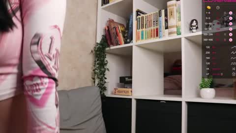 Snapshot of lazynut chatting on September 17, 2025, 3:52 am Lisa online show from September 17, 2025, 3:52 am