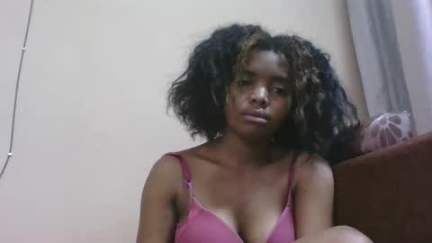 lea96546 online show from November 9, 2025, 3:49 am