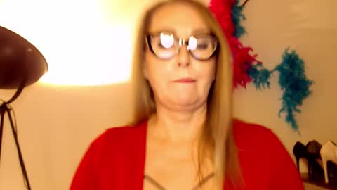 Snapshot of leadesire chatting on January 13, 2025, 3:15 pm LEA online show from January 13, 2025, 3:15 pm