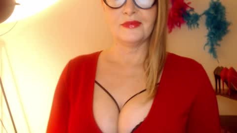 Snapshot of leadesire chatting on January 16, 2025, 6:06 pm LEA online show from January 16, 2025, 6:06 pm