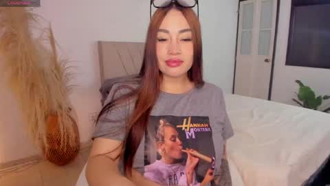 Leah online show from June 4, 2026, 1:00 am