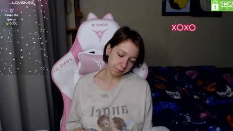 Snapshot of leah__gotty chatting on December 5, 2024, 2:22 pm Leah Gotty online show from December 5, 2024, 2:22 pm