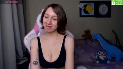 Snapshot of leah__gotty chatting on February 1, 2025, 12:51 am Leah Gotty online show from February 1, 2025, 12:51 am