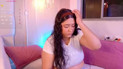 Snapshot of leah_bensoon chatting on October 1, 2025, 3:07 pm Leah online show from October 1, 2025, 3:07 pm