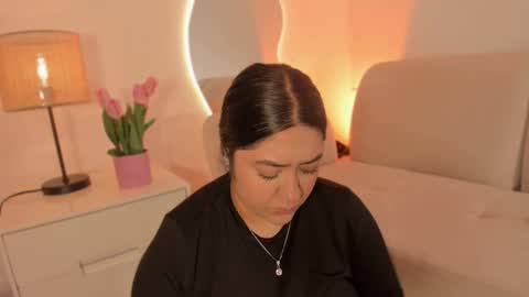 Snapshot of leah_bensoon chatting on November 7, 2025, 2:17 pm Leah online show from November 7, 2025, 2:17 pm