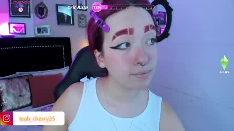 Snapshot of leah_cherry chatting on June 5, 2026, 8:58 pm Leah online show from June 5, 2026, 8:58 pm