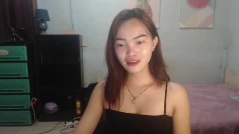 Snapshot of leah_fucker chatting on December 21, 2025, 9:55 pm leah_fucker online show from December 21, 2025, 9:55 pm