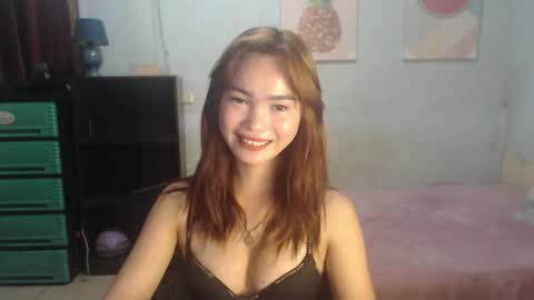 Snapshot of leah_fucker chatting on February 1, 2026, 9:24 pm leah_fucker online show from February 1, 2026, 9:24 pm