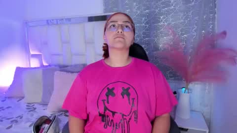 Leah  online show from June 2, 2026, 3:19 am