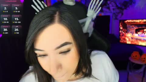 leah online show from October 29, 2025, 7:21 am