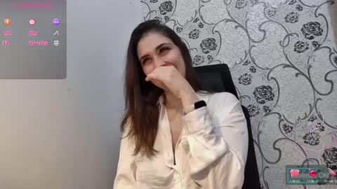 leahwoods online show from February 4, 2025, 1:16 pm