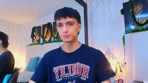 Lean online show from December 18, 2025, 9:10 pm