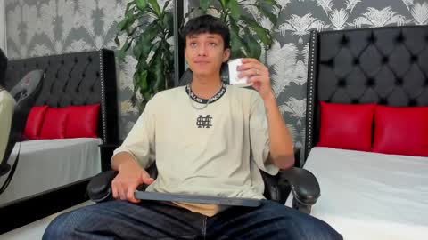 Lean online show from April 8, 2026, 2:39 pm