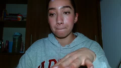 Snapshot of leanaalhub chatting on December 18, 2024, 5:04 am leanaalhub online show from December 18, 2024, 5:04 am