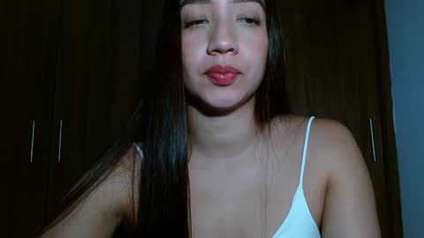 Snapshot of leanaalhub chatting on December 23, 2024, 3:18 am leanaalhub online show from December 23, 2024, 3:18 am