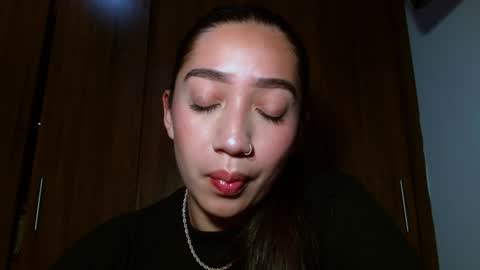 Snapshot of leanaalhub chatting on January 5, 2025, 4:47 am leanaalhub online show from January 5, 2025, 4:47 am