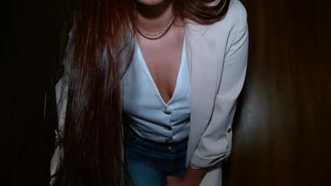 Snapshot of leanaalhub chatting on March 9, 2025, 6:17 am leanaalhub online show from March 9, 2025, 6:17 am