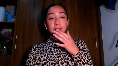 Snapshot of leanaalhub chatting on November 29, 2025, 1:41 am leanaalhub online show from November 29, 2025, 1:41 am