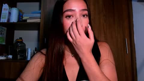 Snapshot of leanaalhub chatting on December 3, 2025, 3:03 am leanaalhub online show from December 3, 2025, 3:03 am