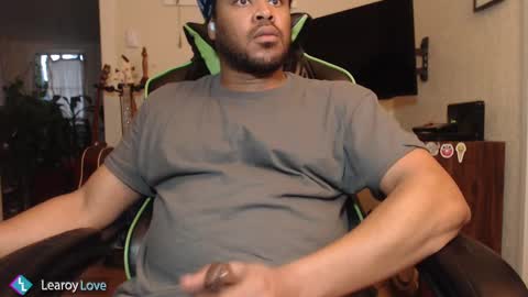 Snapshot of learoy chatting on March 4, 2025, 1:45 am Learoy online show from March 4, 2025, 1:45 am