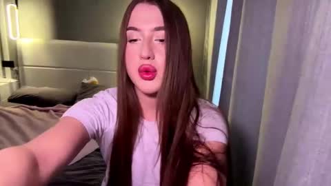 Snapshot of leastaubs chatting on March 23, 2026, 7:01 am Riza online show from March 23, 2026, 7:01 am