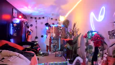 Snapshot of leatherdude69 chatting on January 6, 2025, 4:58 am leatherdude69 online show from January 6, 2025, 4:58 am