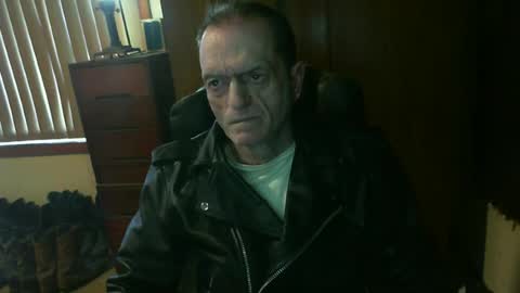 Snapshot of leathergreaser chatting on June 22, 2026, 3:25 am leathergreaser online show from June 22, 2026, 3:25 am