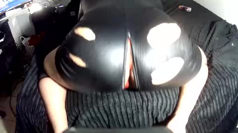Snapshot of leatherman31 chatting on March 3, 2026, 6:14 pm leatherman31 online show from March 3, 2026, 6:14 pm