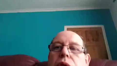 leatherpants68 online show from September 14, 2025, 1:10 pm