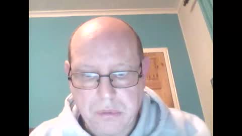 leatherpants68 online show from October 28, 2025, 5:04 pm