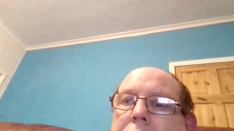 leatherpants68 online show from April 15, 2026, 9:15 pm