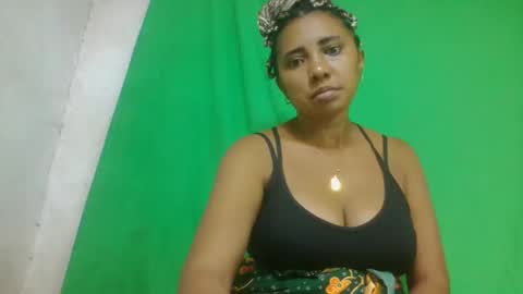 leatiana online show from February 13, 2026, 10:06 pm