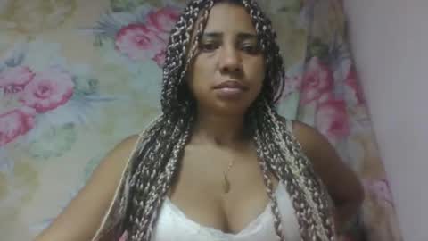 leatiana online show from February 27, 2026, 11:49 pm