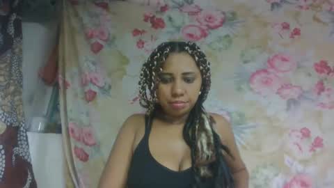 Snapshot of leatiana chatting on April 5, 2026, 7:38 am leatiana online show from April 5, 2026, 7:38 am