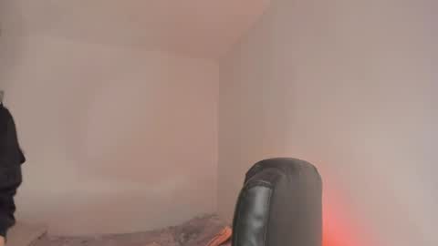 Dani  online show from April 26, 2026, 7:28 am