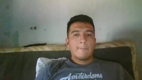 Snapshot of leche_dura122 chatting on January 19, 2025, 7:04 pm leche_dura122 online show from January 19, 2025, 7:04 pm