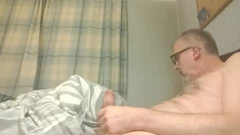 lechertachatte4444 online show from November 26, 2025, 11:50 pm