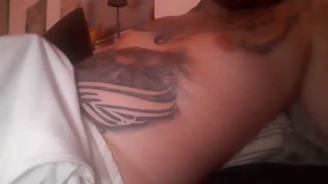 lecker8 online show from October 3, 2025, 9:01 pm